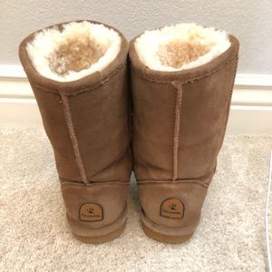 Bear paw tan fuzzy boots